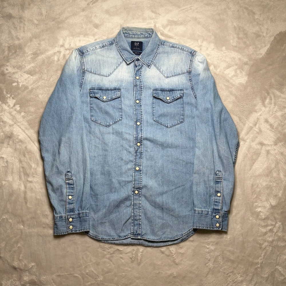 VTG Gap Denim Shirt Mens M Slim Fit Light Wash Western Pearl Snap Yoke Cowboy